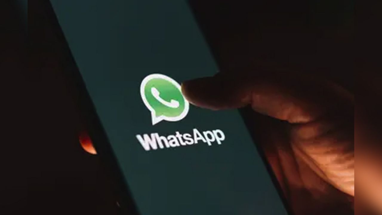 Android permite usar el modo oscuro para la versión beta de WhatsApp