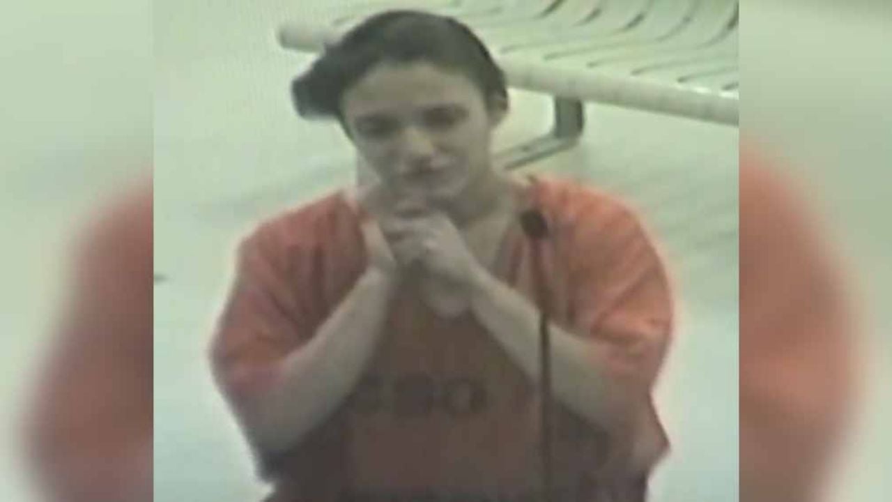 Atroz confesión: Mamá de Phoenix le cantó a sus hijos mientras los asfixiaba