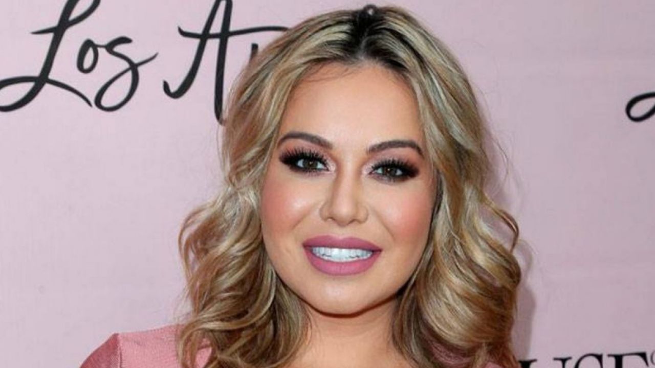 VIDEO: ¿Embarazada? abultada barriga de Chiquis Rivera la delataría