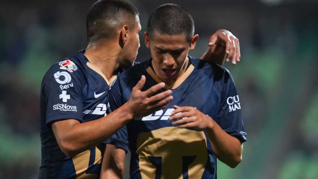 ‘Destrozan’ a Martín Barragán tras inaudita expulsión en el Pumas-Santos