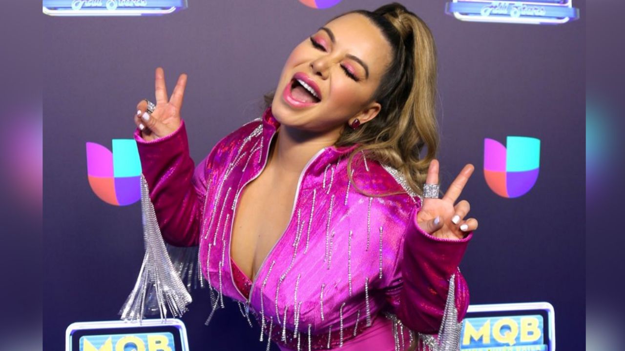 “Qué preciosa”: Chiquis enamora a todo Instagram al posar con escote de infarto