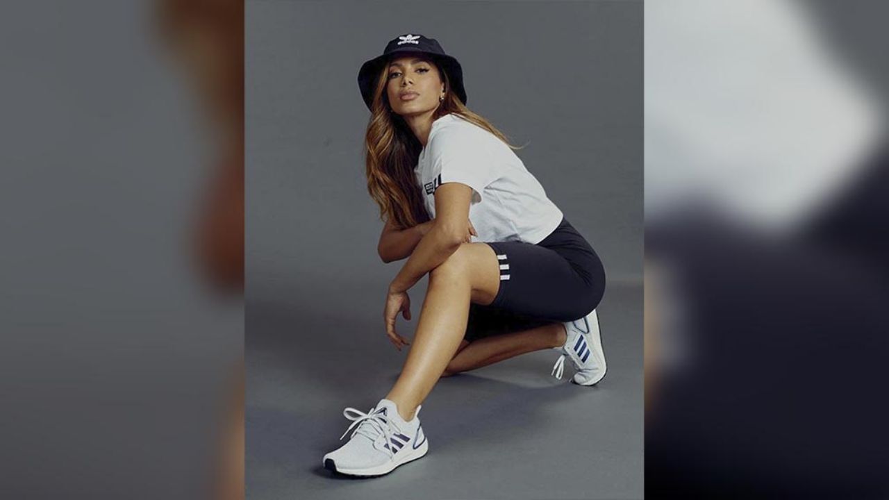 En ajustado vestido, Anitta desata bajas pasiones de usuarios de Instagram