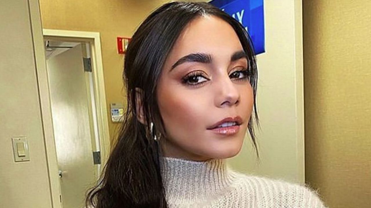 Vanessa Hudgens ‘paraliza’ las redes con atrevidas fotos en traje de baño