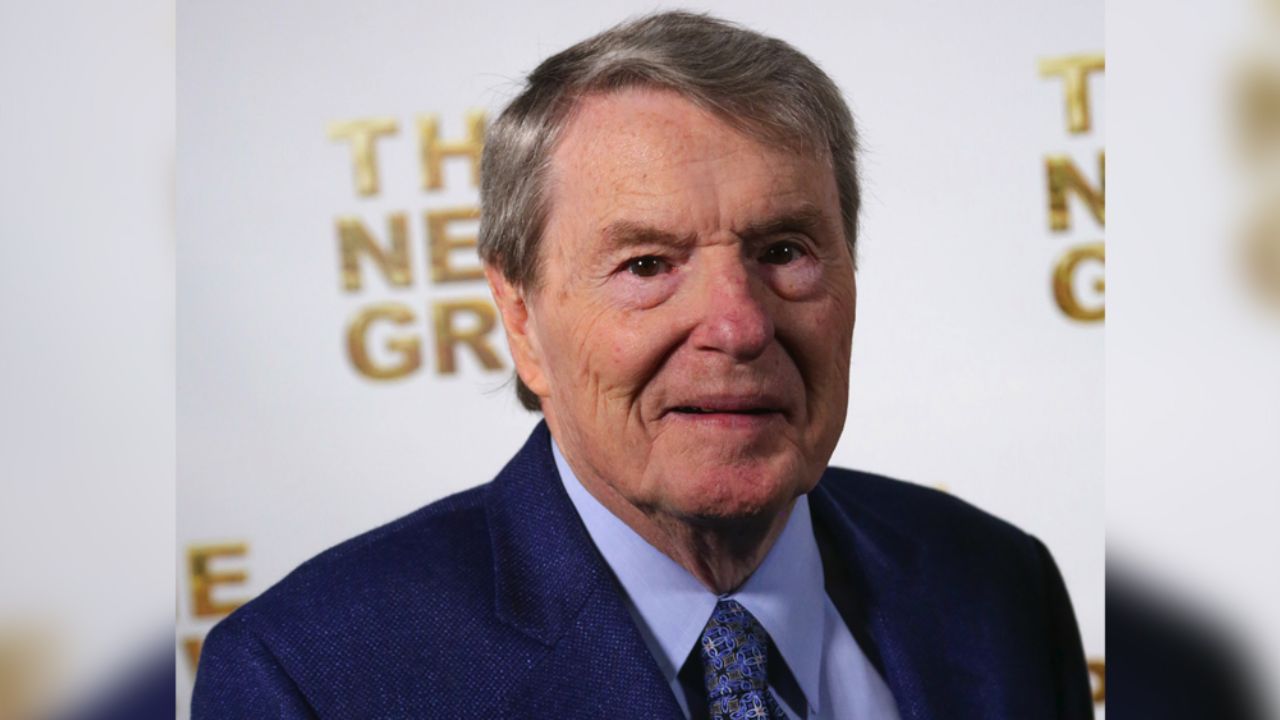 Muere a los 85 años el periodista de la cadena PBS, Jim Lehrer