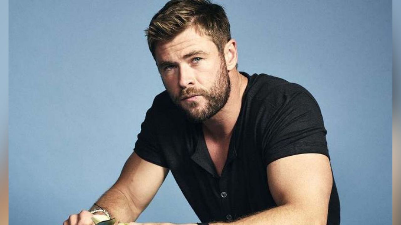 Chris Hemworth y la hilarante manera en que imita el dormir de su mascota