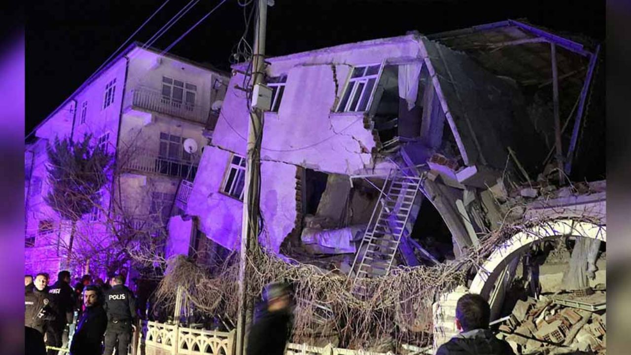 Sismo en Turquía: Van 14 muertos y 300 heridos tras aterradora sacudida