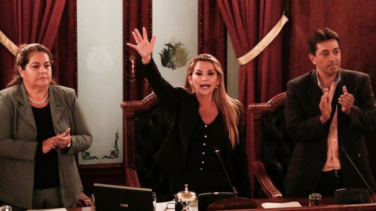 Jeanine Áñez anuncia que contenderá por la presidencia de Bolivia