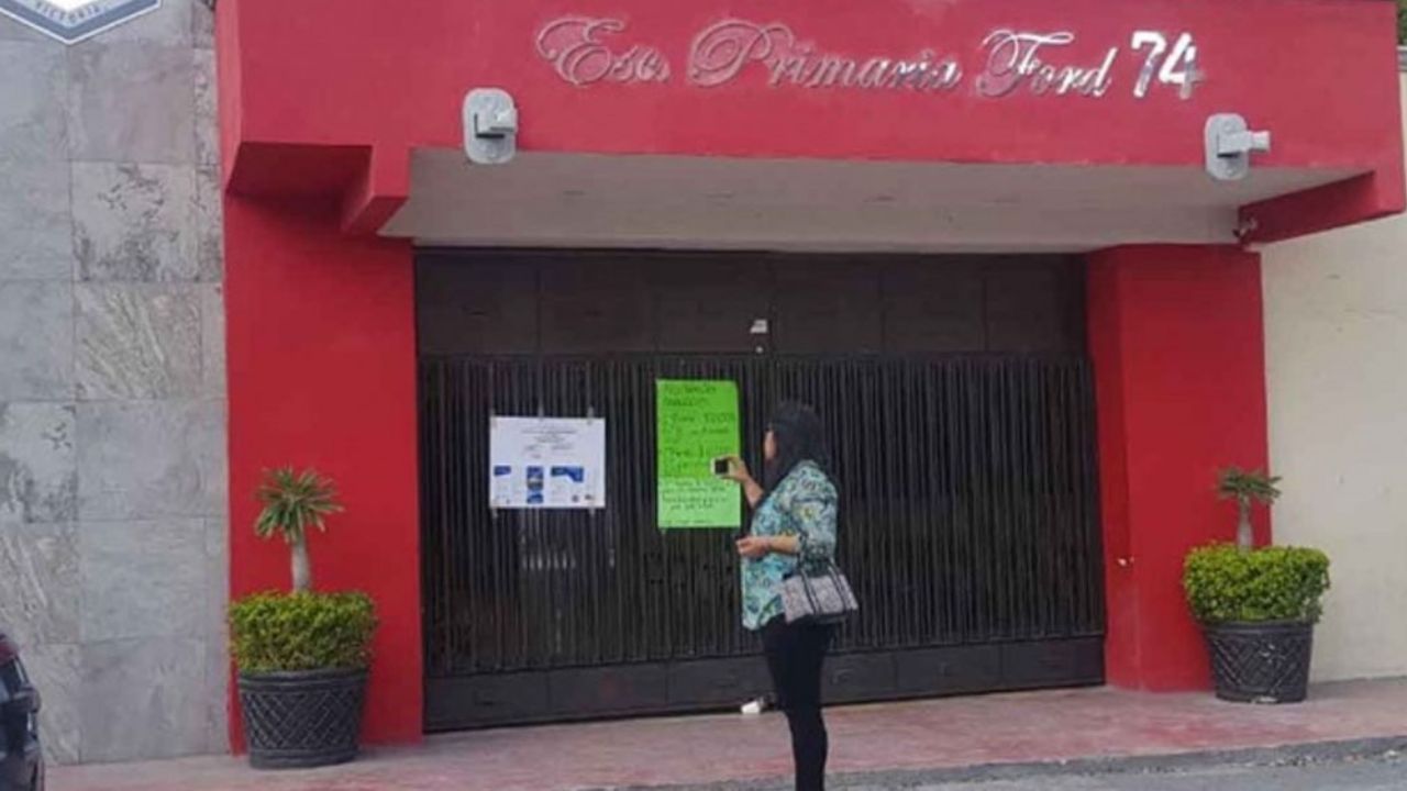 Acusan a profesor por abusar de 16 niñas en primaria; les ponía películas