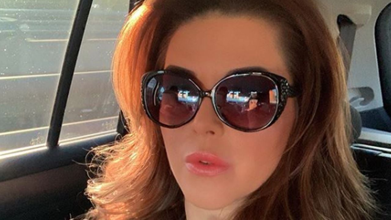 VIDEO: Desde la piscina, Alicia Machado presume bikinazo a sus 43 años