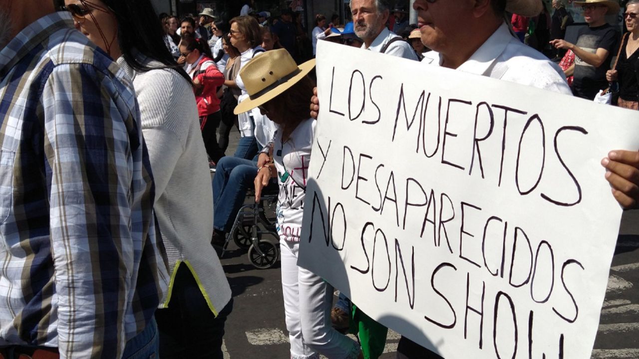 Caravana de Sicilia y los LeBarón llega a Palacio Nacional; AMLO no los recibe