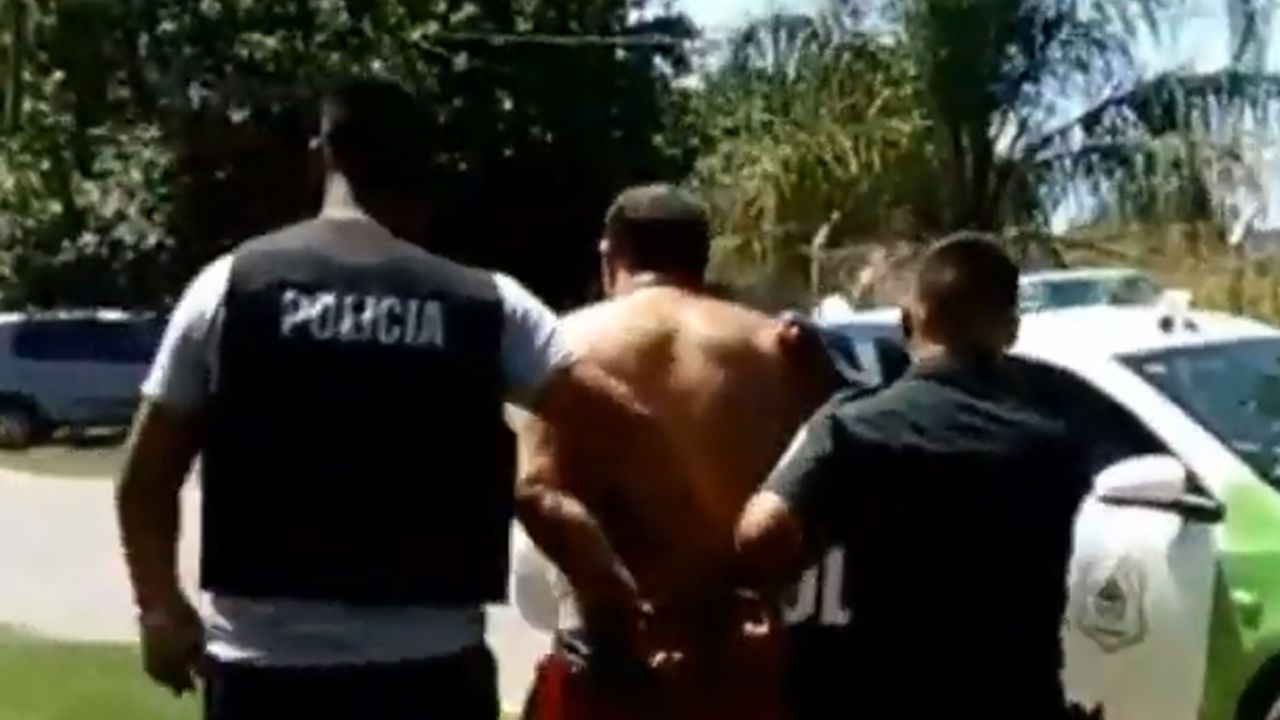 Hombre es arrestado por maltratar y encerrar a su suegra de 83 años