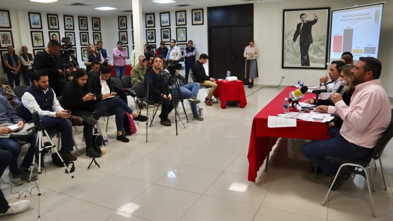 Regidores del PRI piden transparencia en cancelación de concesión del AP