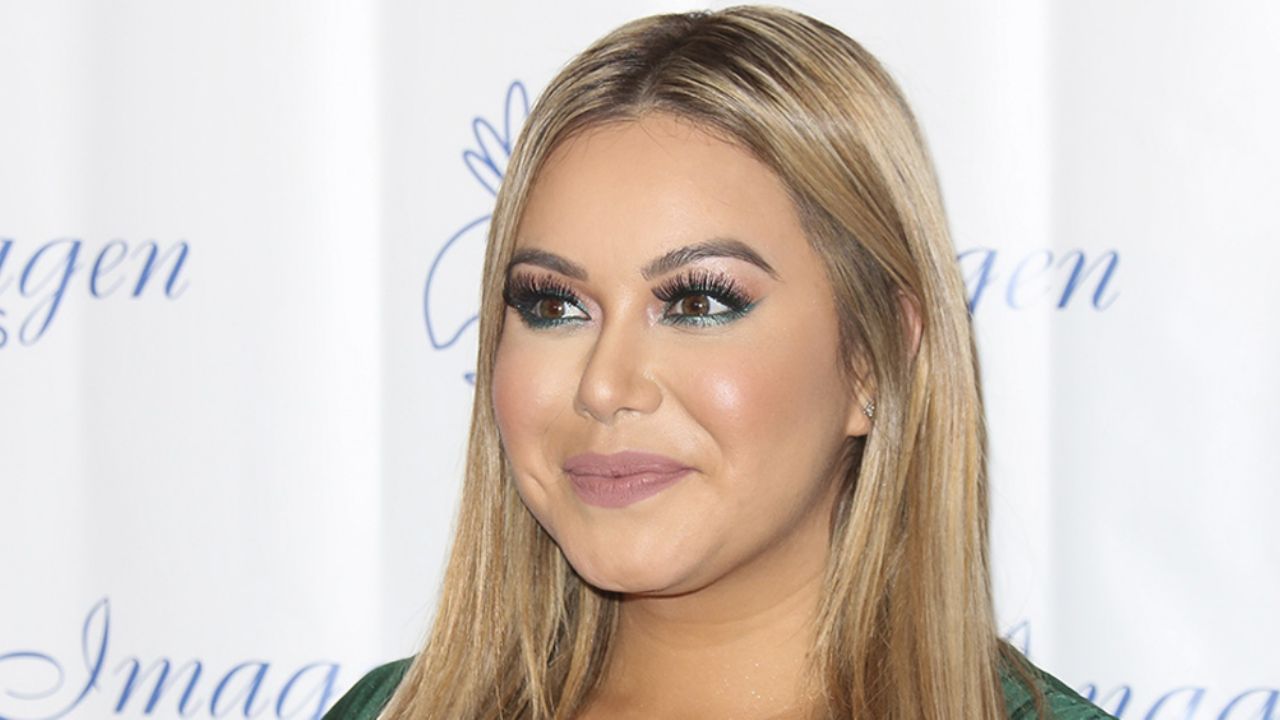VIDEO: Chiquis Rivera se deja ver con los calzones abajo: “Me los puse al revés”