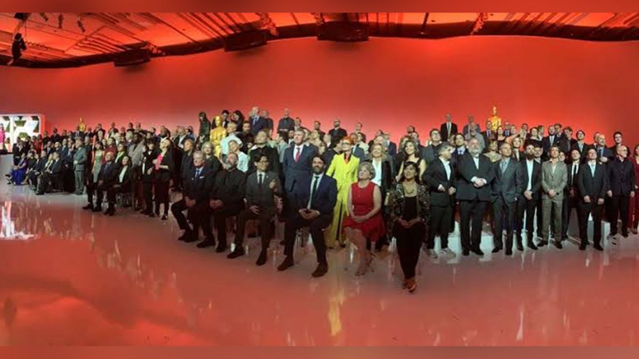 Actores recuerdan a Kobe Bryant durante el almuerzo de los Oscar