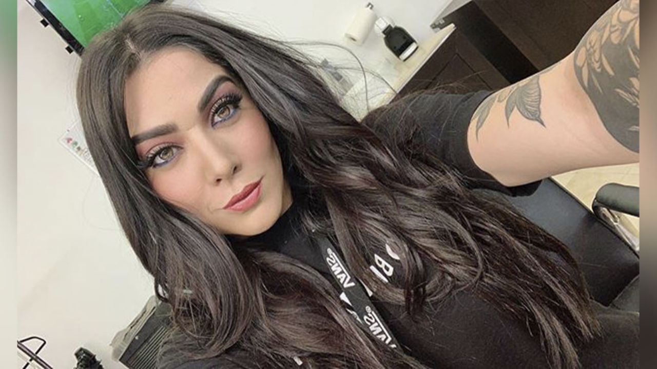 Érika Fernández seduce a internautas al pasear por el bosque sin pantalón