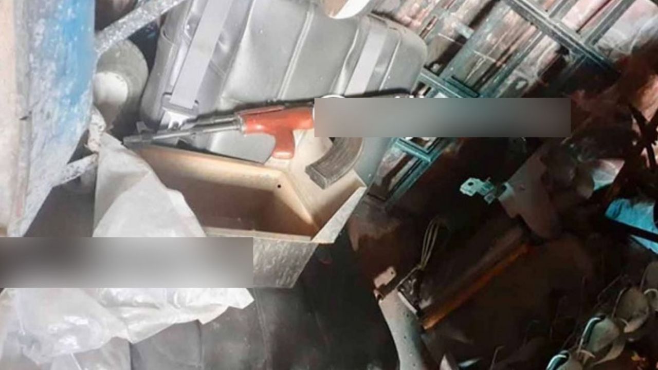 CDMX: Capturan a 2 con arsenal y químicos para “clonar” coca en GAM