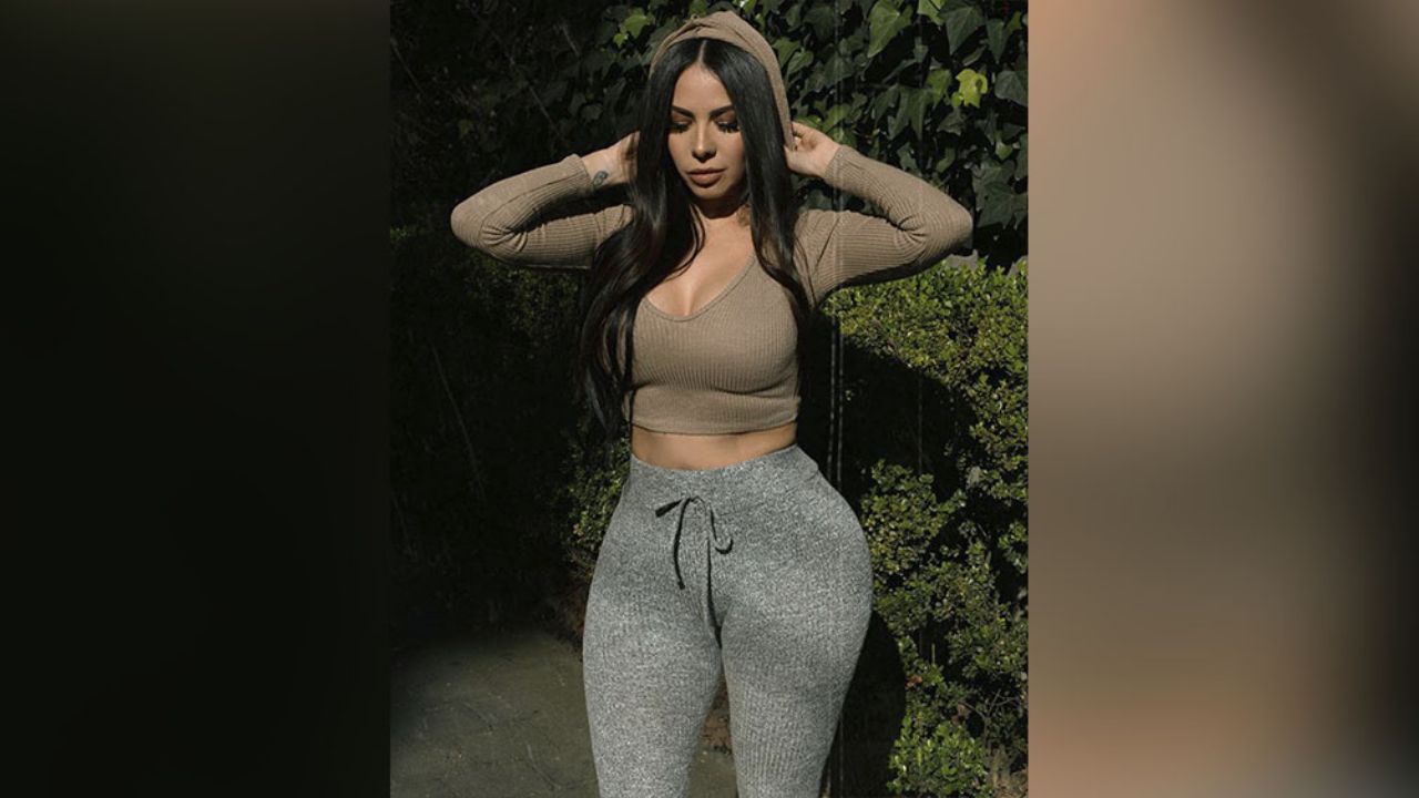 Sobre la duela, Jimena Sánchez le hace competencia a porristas de los Heats