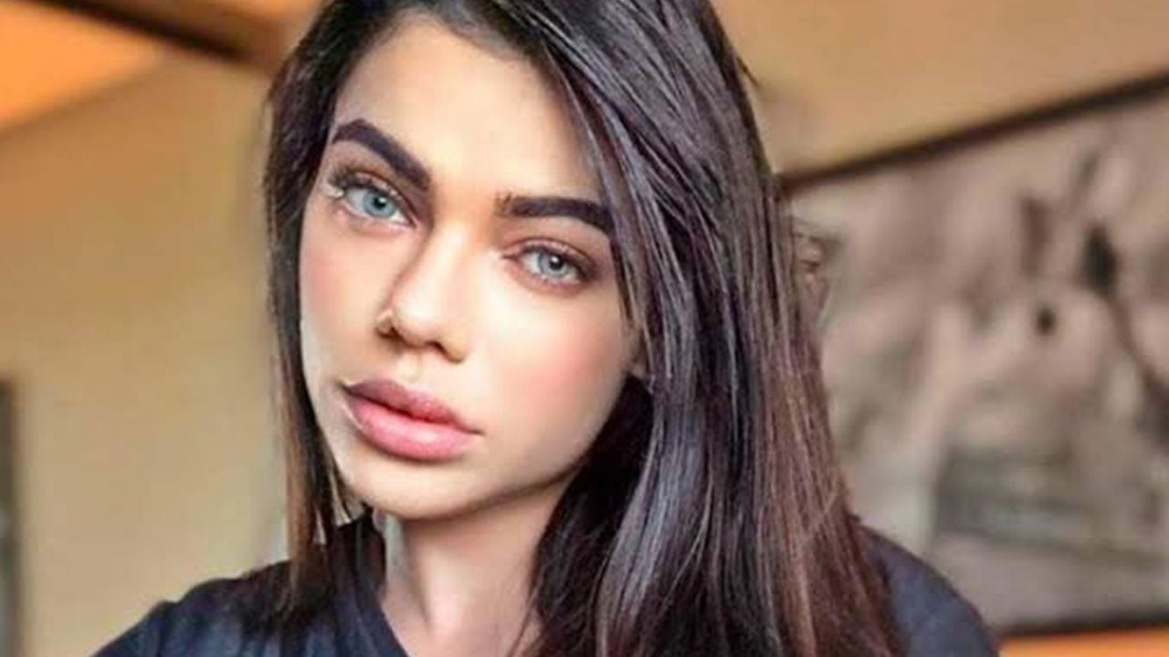 Suzy Cortez consigue encender las redes al aparecer en paños menores