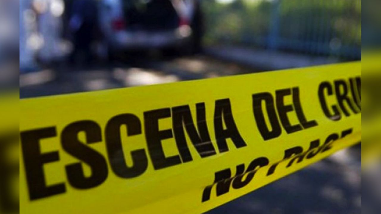 Cuerpo descuartizado es abandonado al lado de un mensaje amenazante