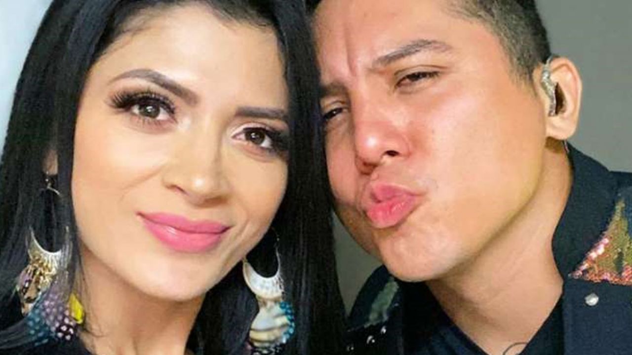 “Cara de olmeca”: Edwin Luna exhibe a Kimberly sin maquillaje y causa críticas