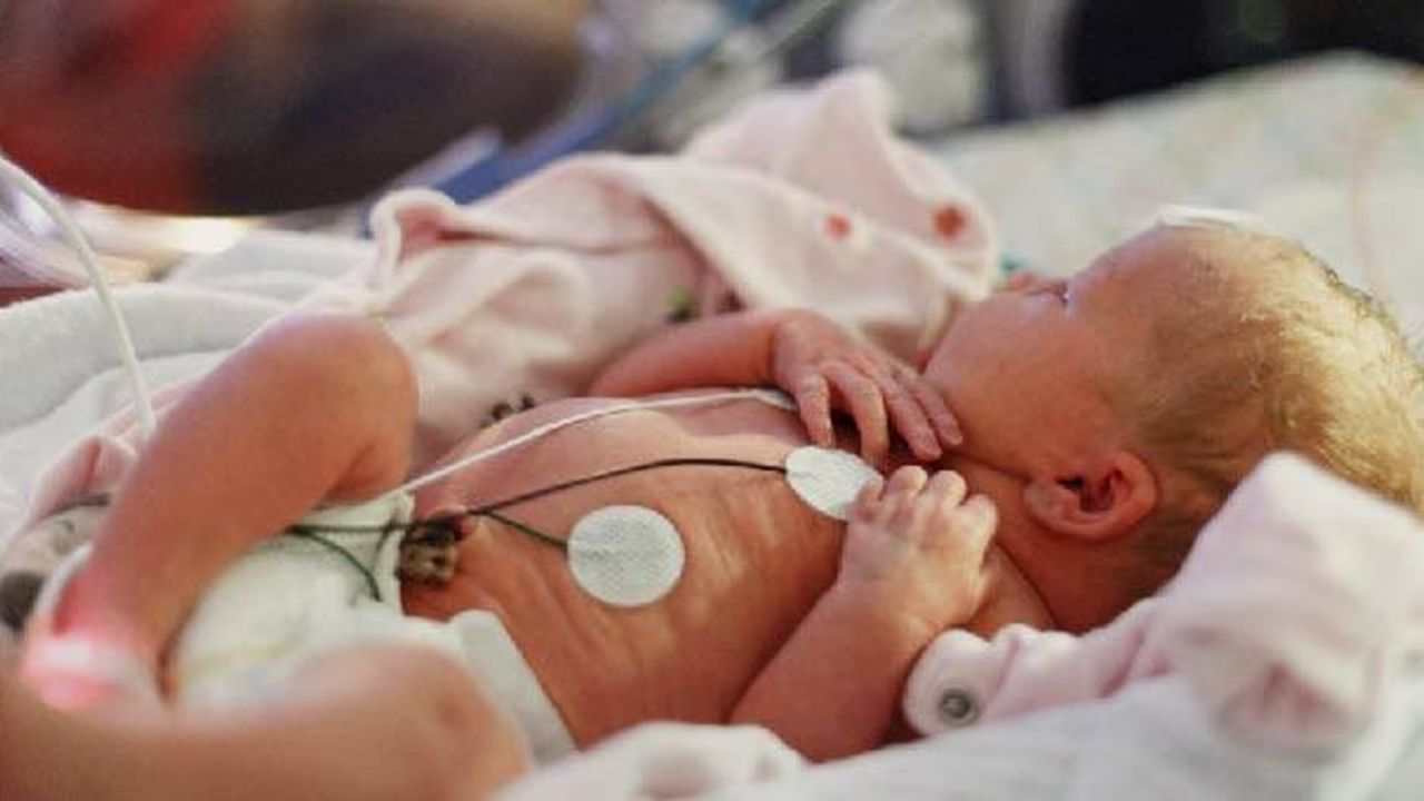 Enfermera es arrestada por inyectar a bebés prematuros con morfina