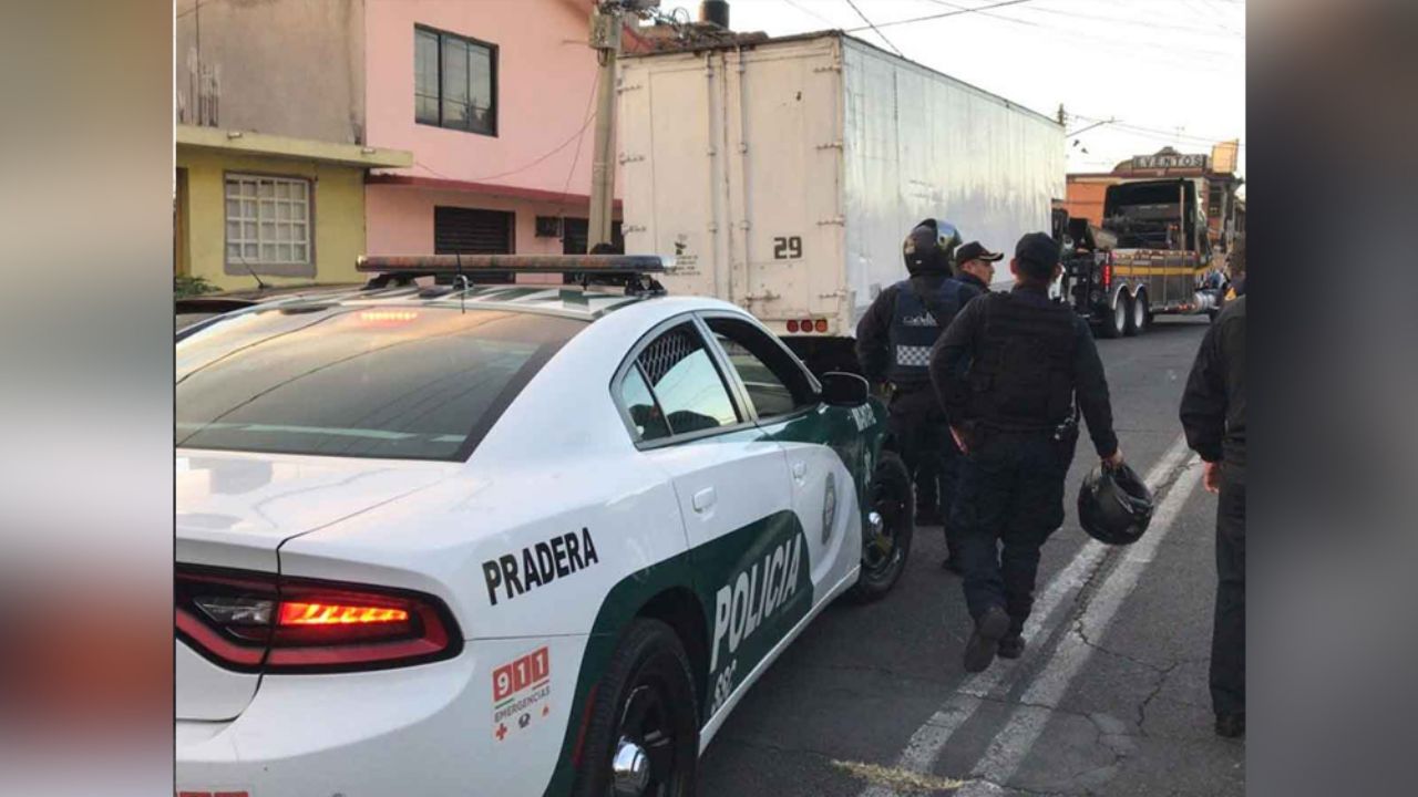 Caen cinco sujetos tras descargar camión lleno de drogas en la GAM