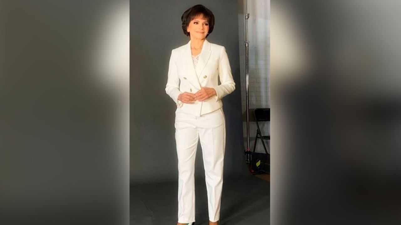 ¡Espectacular! Pati Chapoy asombra al lucir cinturita de quinceañera a sus 70