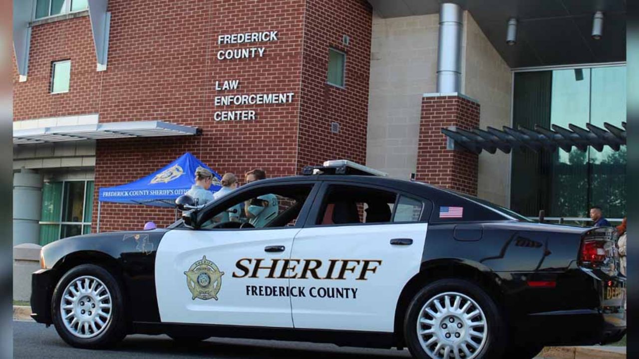 Mujer mata a novio “abusivo” y llama al 911: “Quería que dejara de lastimarme”