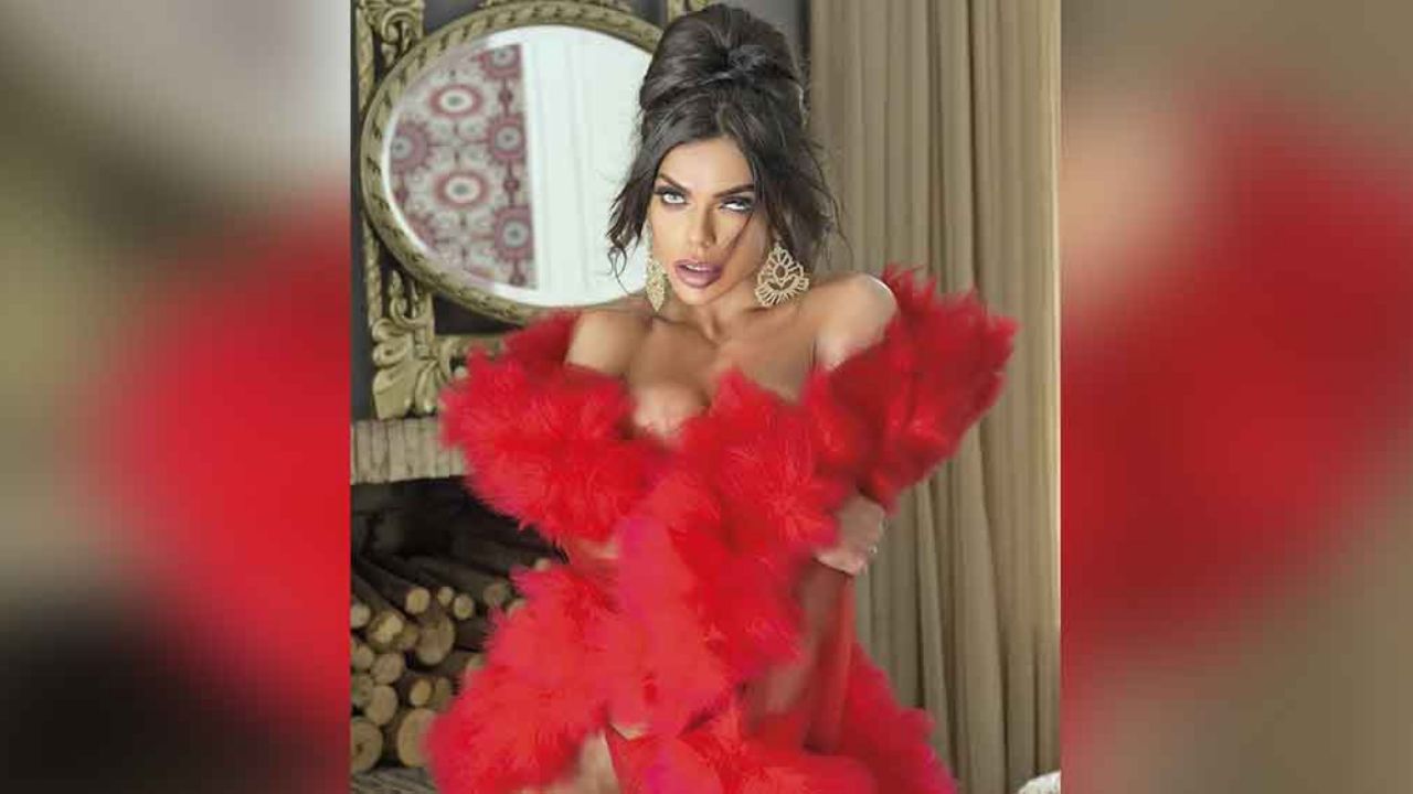 Suzy Cortez desconoce el pudor y reta a Instagram al posar en paños menores