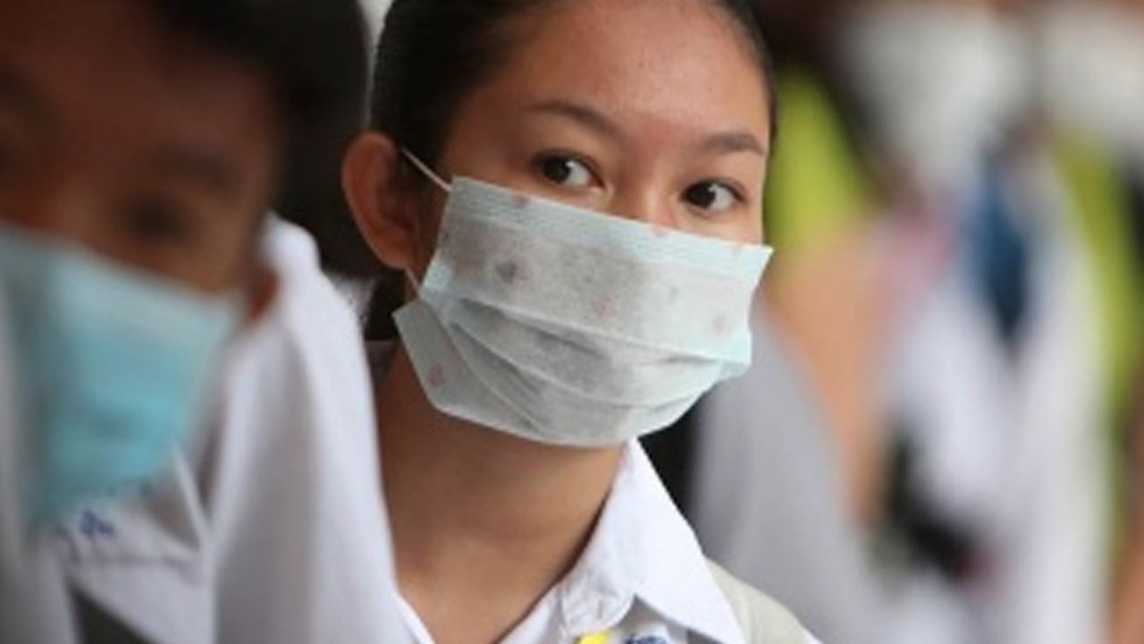 Por alerta de coronavirus, ventas de cubrebocas aumentan en Colombia