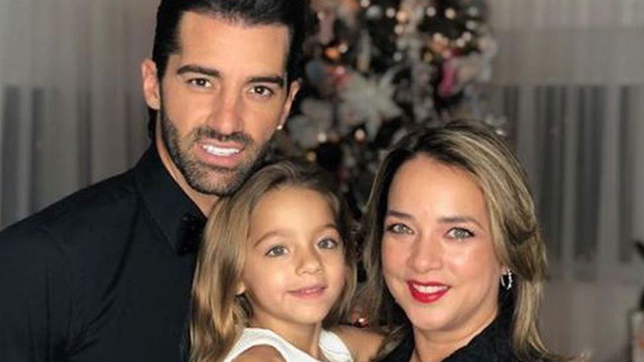 Adamari López asiste al Miércoles de Ceniza en familia y conmueve a sus fans
