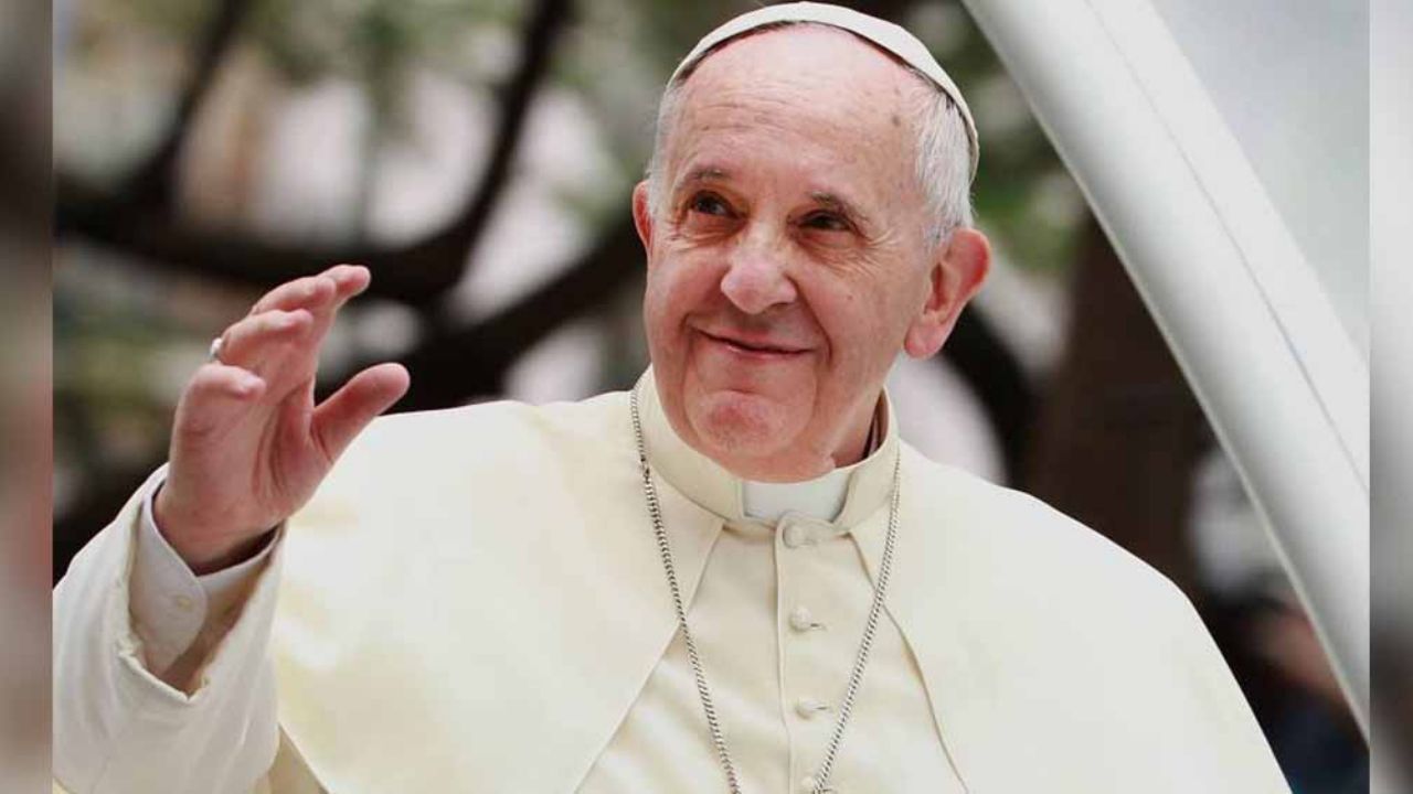 ¿Coronavirus en el Vaticano? El Papa enferma tras saludar a fieles en plaza