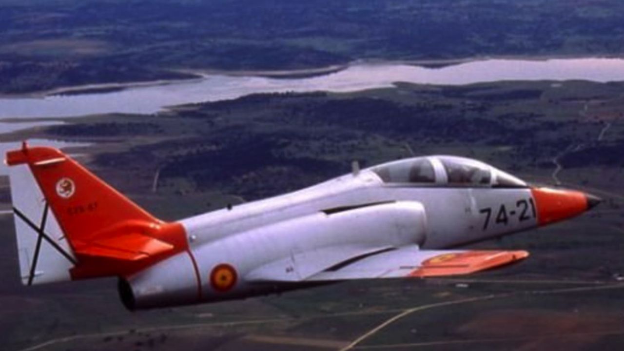 Avión se estrella en la costa de Murcia; se desconoce la identidad del piloto