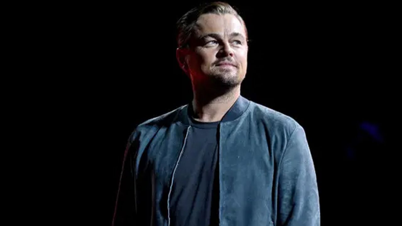 Turista se pierde en NY, Leonardo DiCaprio le ayuda y no se da cuenta
