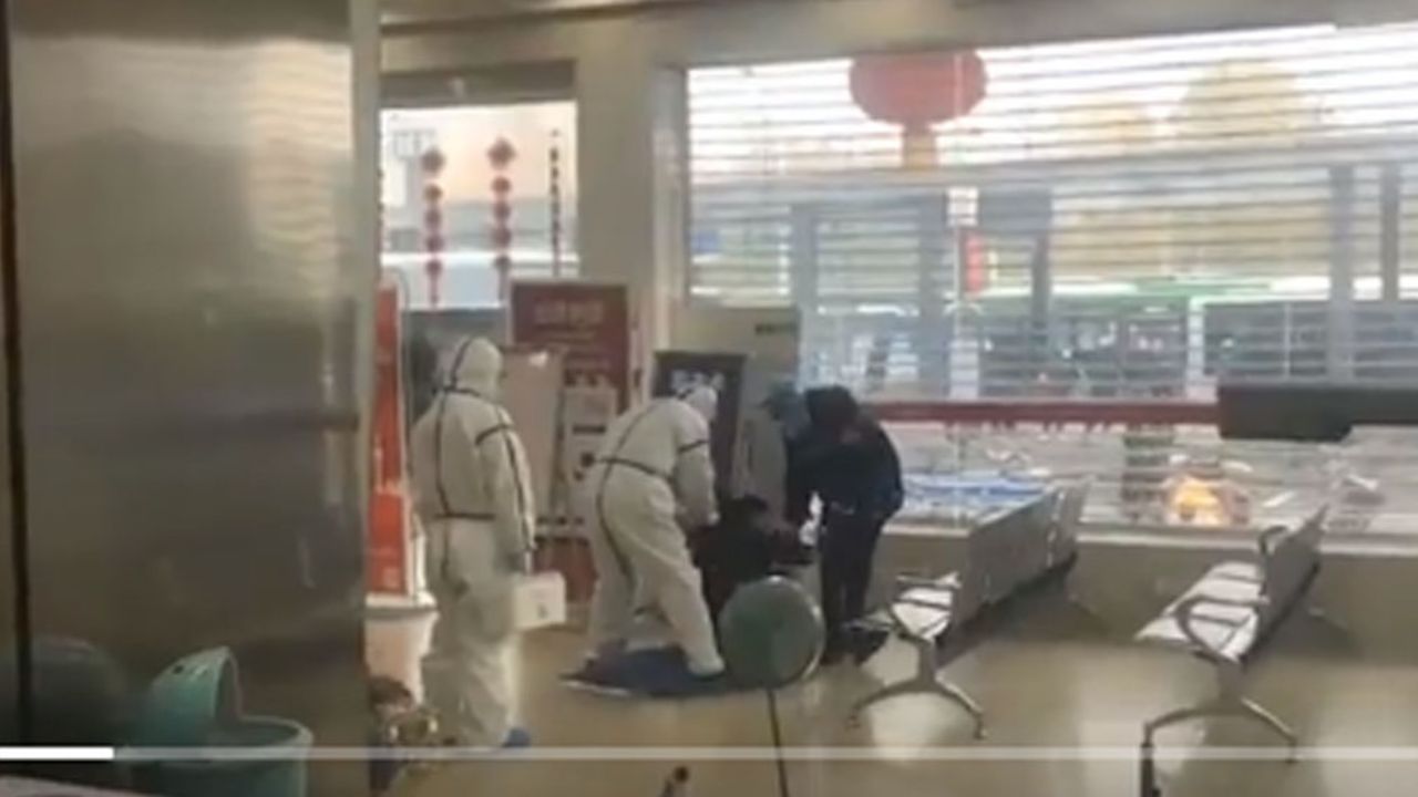 Filtran dramáticos videos de infectados por Covid-19 tirados en calles de China
