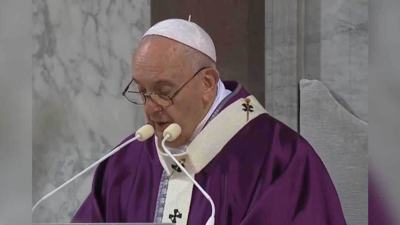 El Papa sigue enfermo; cancela agenda en medio de brote de coronavirus