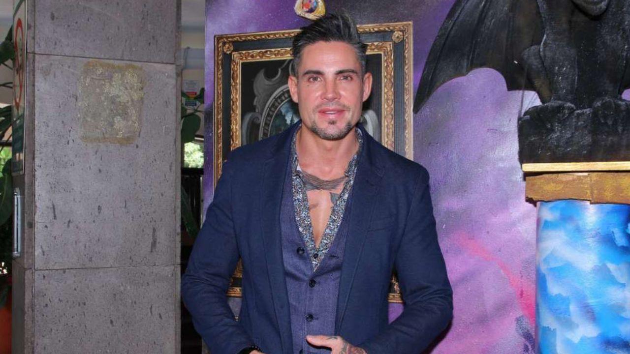 Tras salida de ‘Enamorándonos’, Adrián Cue habla del mal que destrozó su nariz