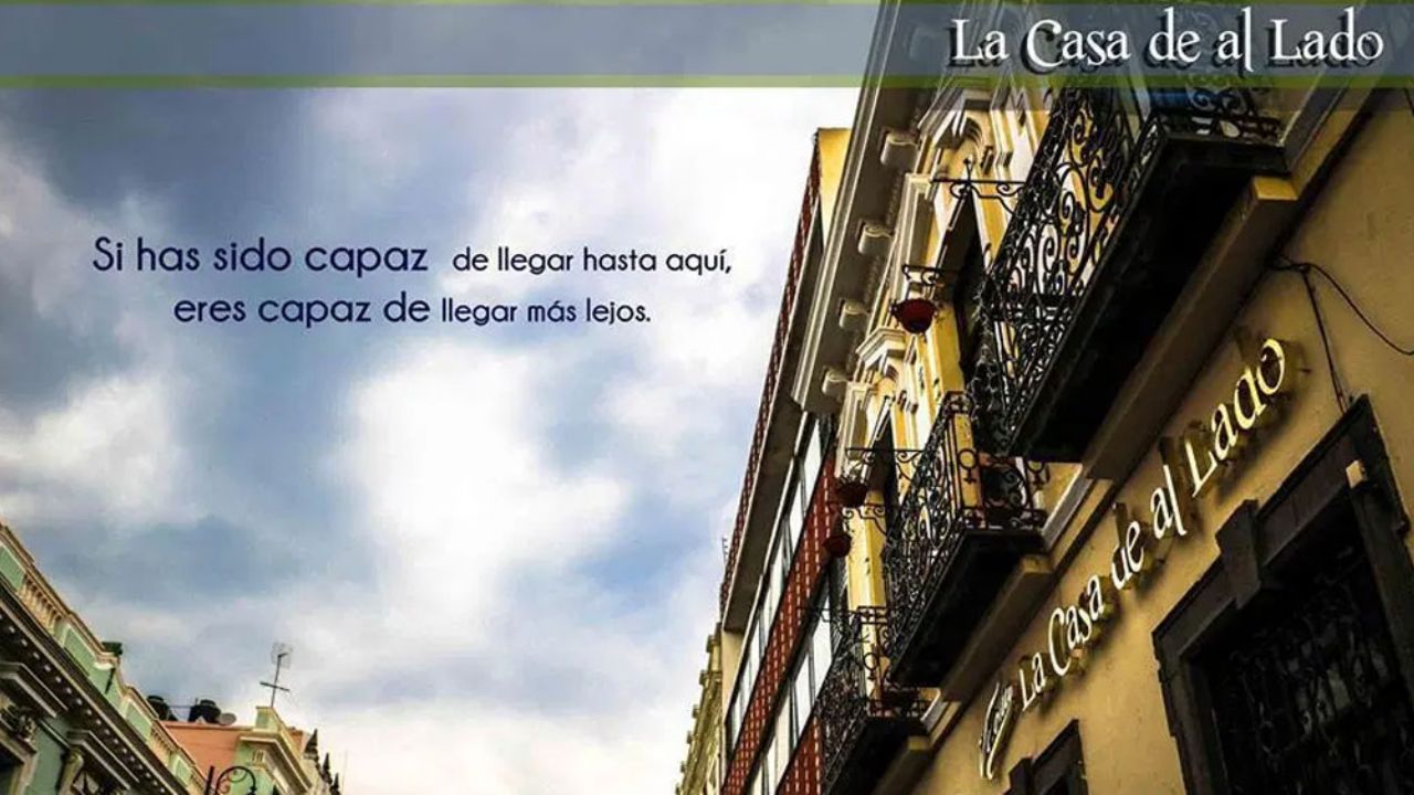 Restaurante despide a mesero por darle un vaso con agua a niño indigente