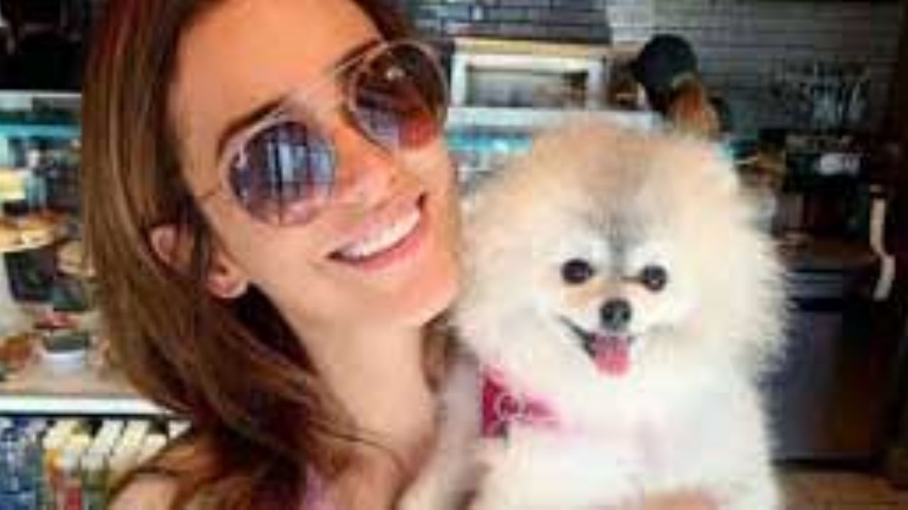 Yanet García, criticada por bañar a su perra Mamacita en curioso lugar