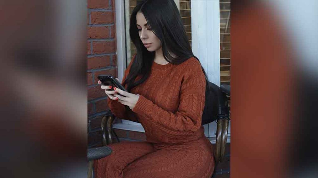 Jimena Sánchez desata el furor y pierde el control al desabrochar su blusa