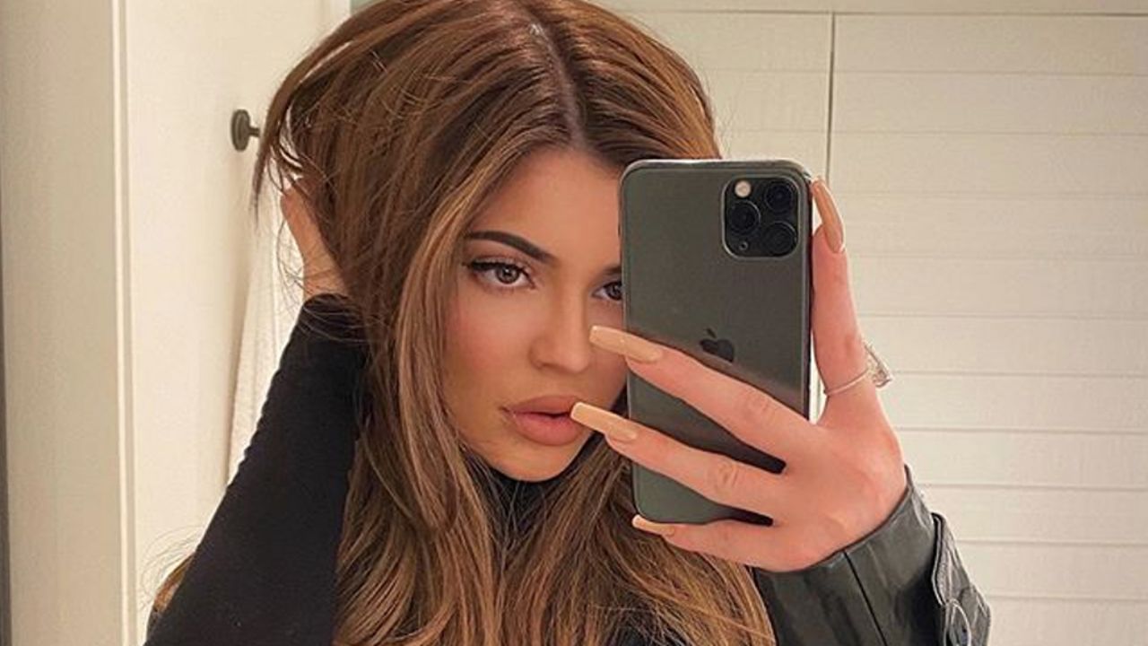 VIDEO: Tras su ruptura amorosa, Kylie Jenner luce tremendo bikini negro