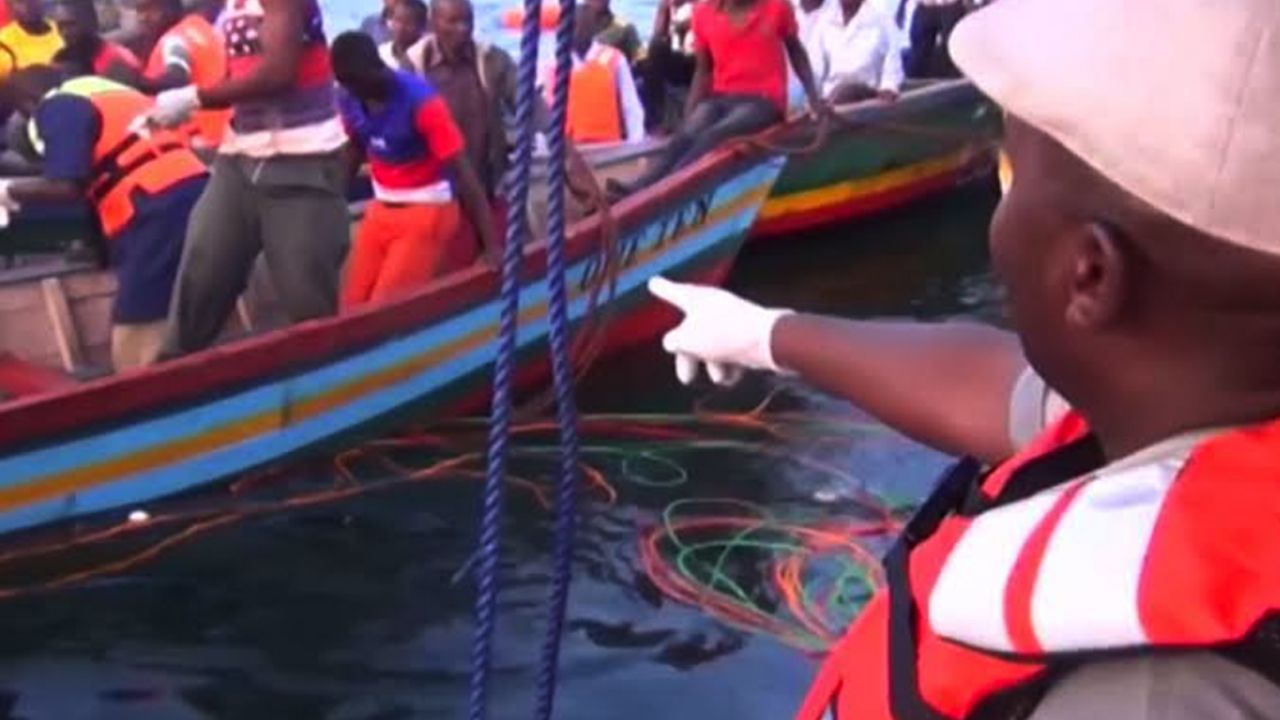 Nueve migrantes a bordo de un bote son arrestados en playas de Florida