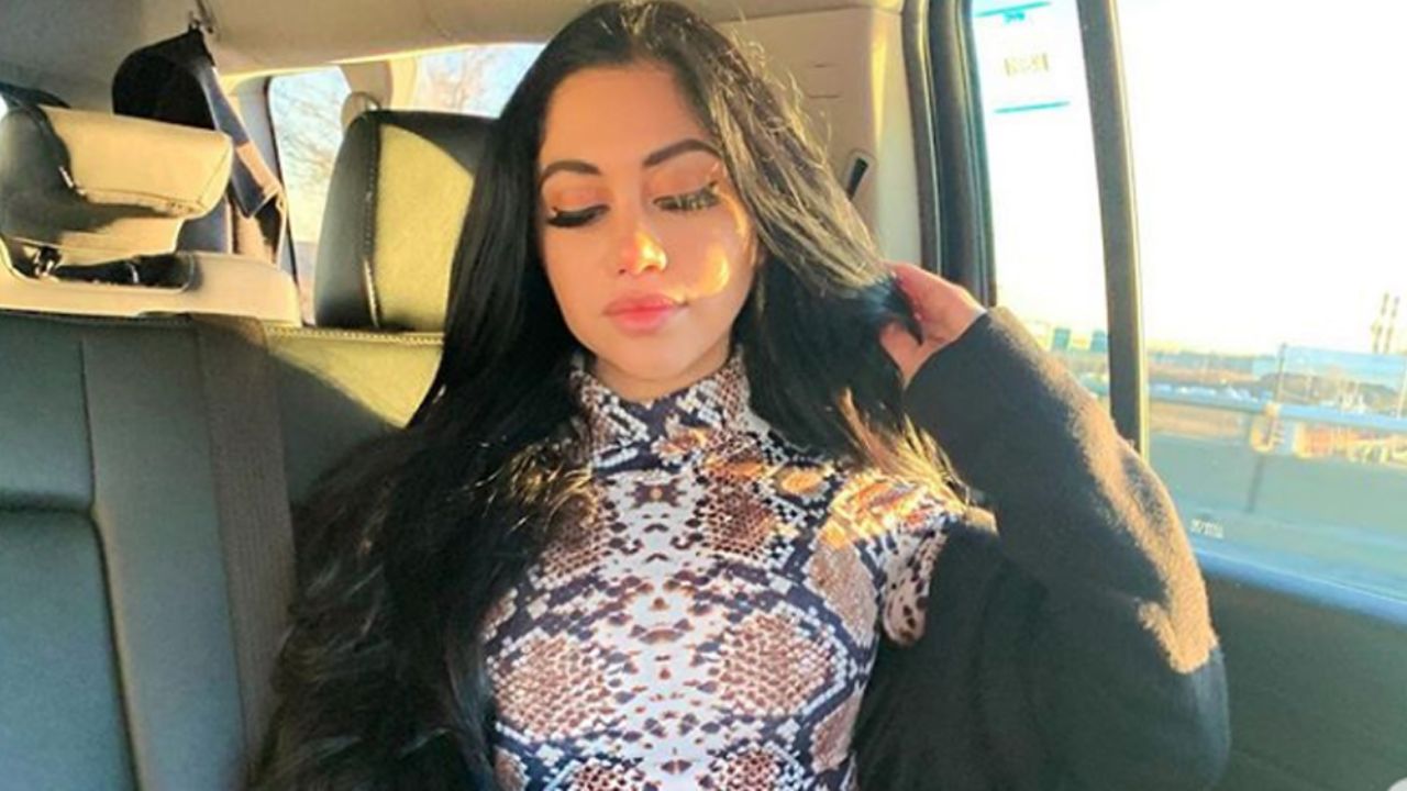 Desde la nieve, Jailyne Ojeda calienta el invierno con peludo bikini