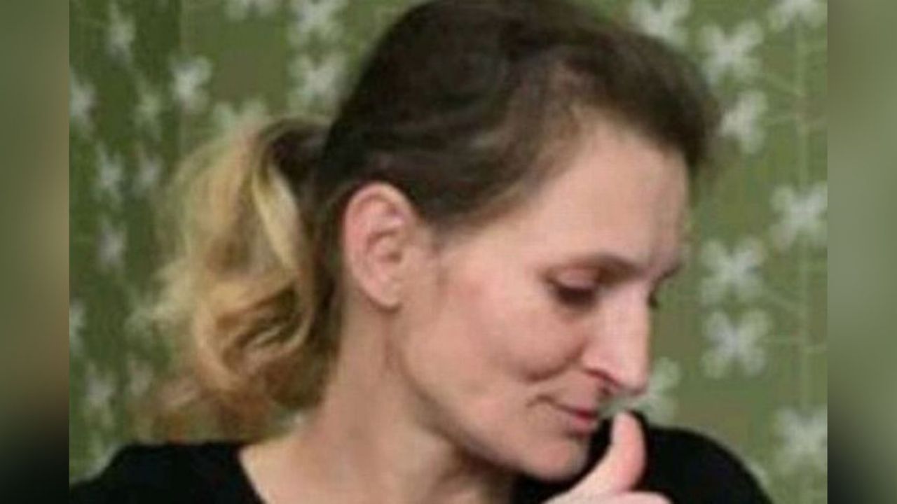 Adolescente encuentra a su madre sin vida tras ser brutalmente golpeada