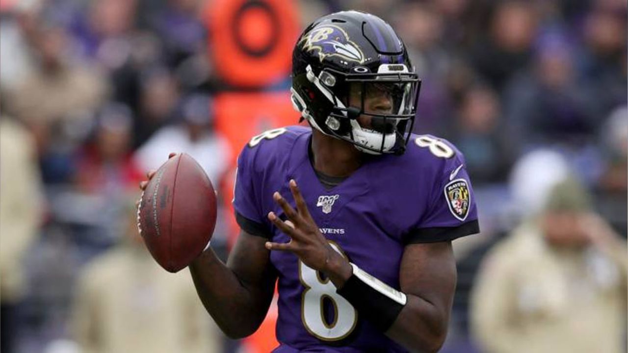 Lamar Jackson iguala a Tom Brady al ser elegido como MVP de la NFL