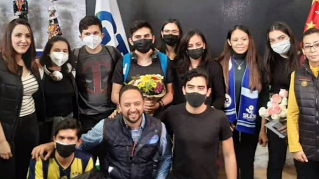 Jóvenes que estudiaban en China llegan a Guanajuato tras brote de coronavirus