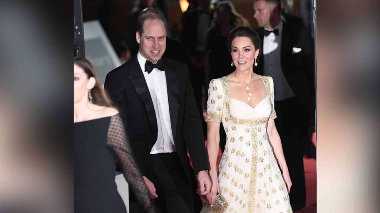 Como toda una estrella de cine, Kate Middleton roba miradas en los BAFTA