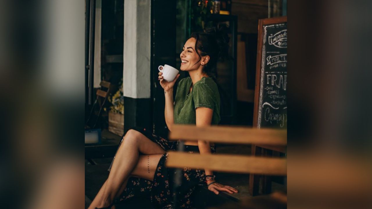 “Gracias por mirarme”: Bárbara Mori es fotografiada en bikini por su novio