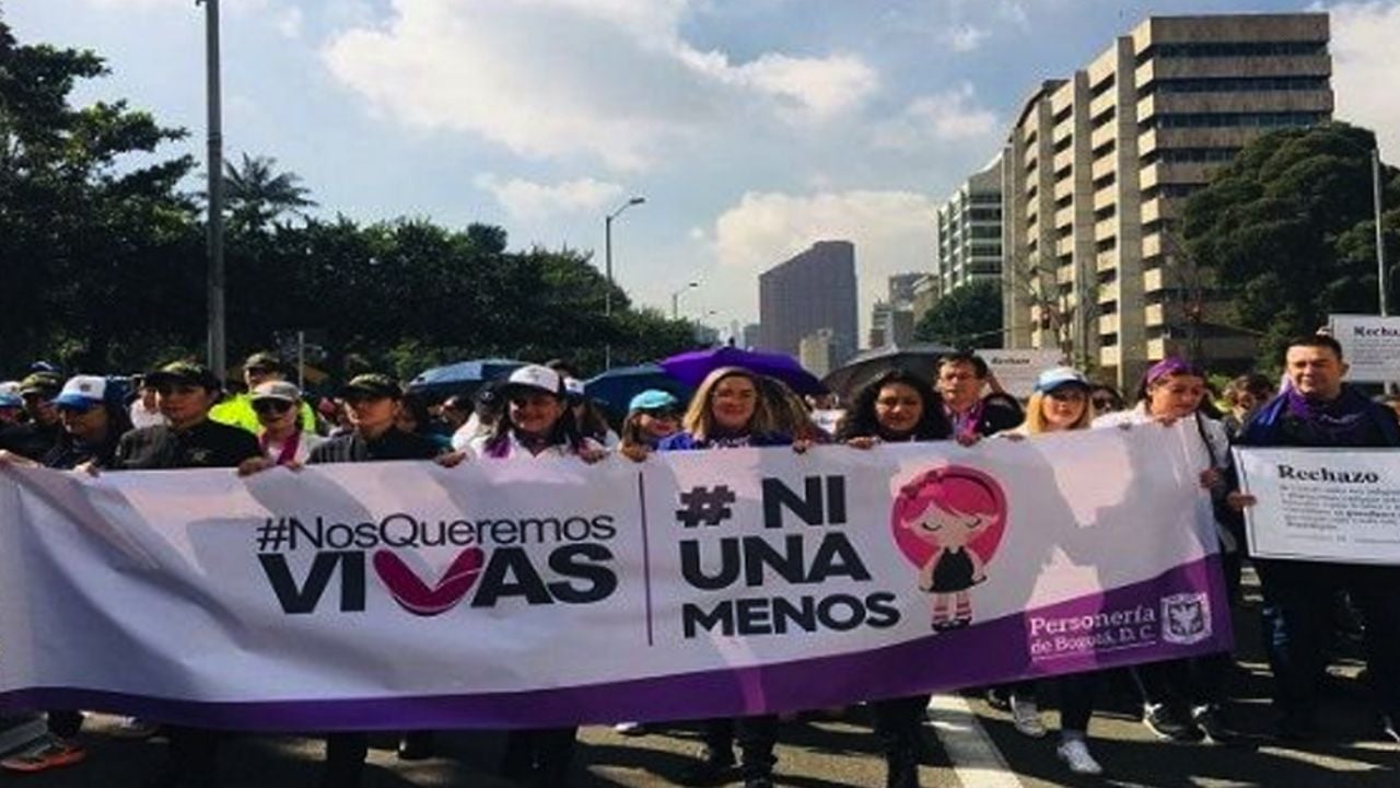 Titular de la FGR propone eliminar el delito de feminicidio y redefinirlo