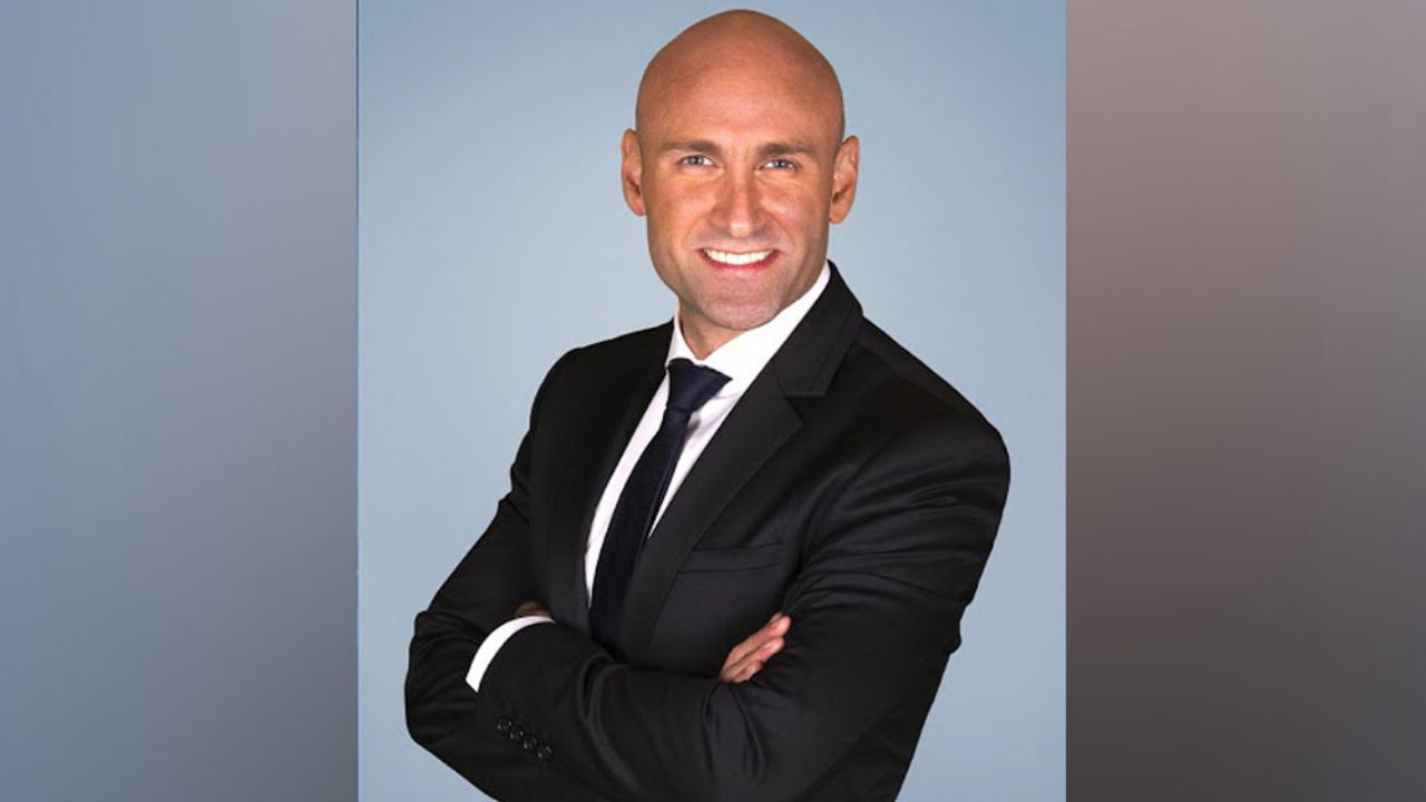 Pedro Ferriz acusa a AMLO de ‘inventar’ trío sexual con mujer trans y Carrillo